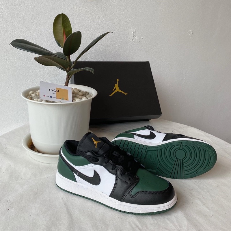 Air Jordan 1 Low “ Green Toe 💚”