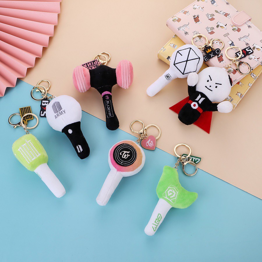 KPOP BT-S BP EXO GOT7 NCT TWICE OFFICIAL LIGHTSTICK พวงกุญแจจี้ตุ๊กตามาใหม่