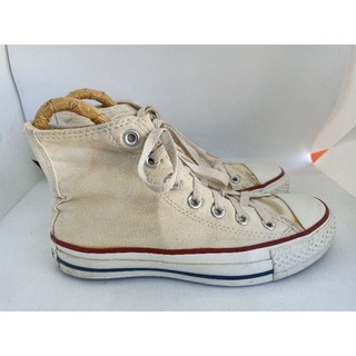 Converse 35 ยาว 22 Cm.รองเท้ามือสอง  ผ้าใบ แฟชั่น วินเทจ สายเซอร์