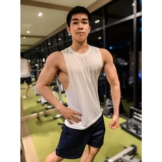OLIVER MUSCLE เสื้อกล้ามแขนเว้า สีขาว ใส่ออกกำลังกาย ผ้านุ่มระบายอากาศดี