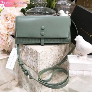 CHARLES &amp; KEITH CLUTCH  ของแท้ ราคาถูก