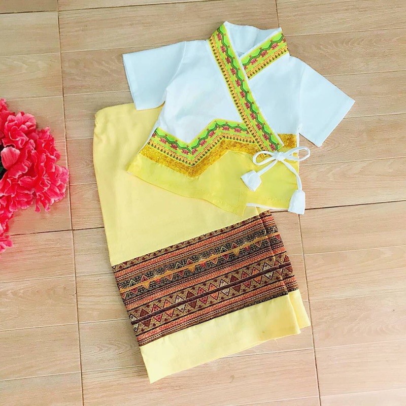 ชุดไทยเด็ก ชุดล้านนาเด็ก ชุดพื้นเมืองเด็ก