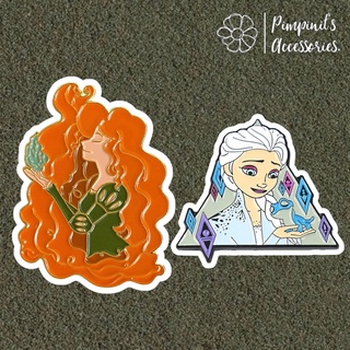 ʕ •ᴥ•ʔ ✿ พร้อมส่ง : 👸🏼 เข็มกลัดเซ็ทเจ้าหญิงเอลซ่าและเมอริดา | Elsa &amp; Merida - Disney Princess Enamel Brooch Pin Set.