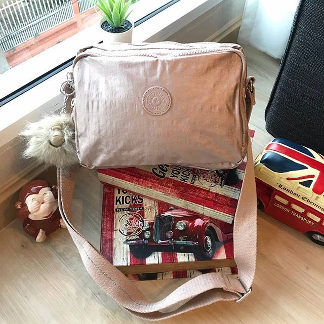 Kipling silen sholder Bag
