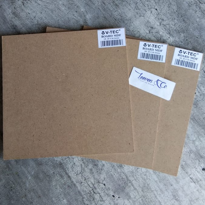 บอร์ด V-TEC MDF 20 X 20 (15mm)