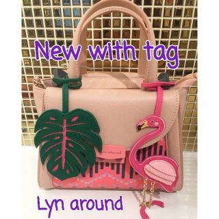 ใหม่ป้ายห้อย👜 Lyn around