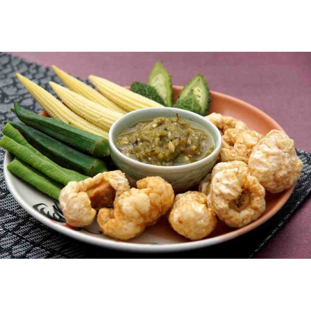 น้ำพริกหนุ่มขวด ร้านดำรงค์ (แบบดั้งเดิม และ สูตราปลาร้า) ปริมาณ 180 กรัม  ของฝากจากเชียงใหม่