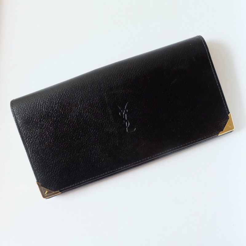 Yves Saint Laurent 🔥