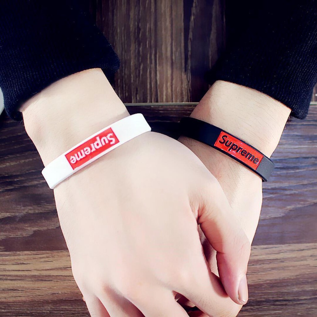 สร้อยข้อมือซิลิโคน Superme แฟชั่น สีขาว สีดำ