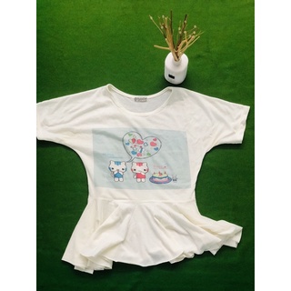 เสื้อยืดสีครีมหม่นๆ👚