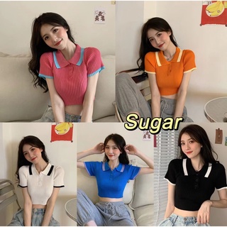 Sugar 🌟พร้อมส่ง🌟 เสื้อครอปไหมพรมแขนสั้น คอปก ลายทางน่ารักดีเทลรูดข้าง (5935)