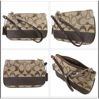 Impcoachza พร้อมส่ง กระเป๋าคล้องมือ Coach รุ่น Signature Stripe Small Wristlet (F47790) สีน้ำตาล