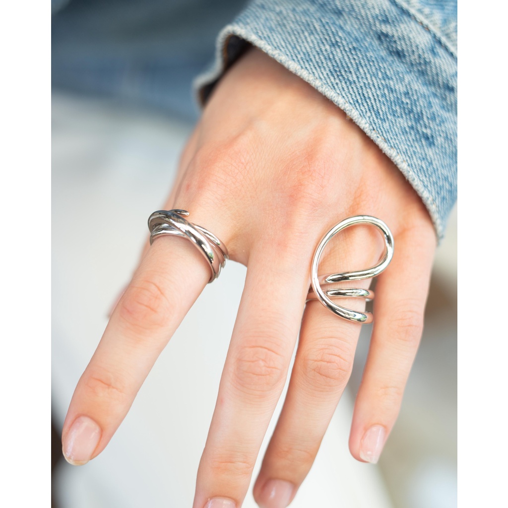 SWAN - Nova Ring แหวนเงินแท้ เงินเกลี้ยง ดีไซน์โค้ง