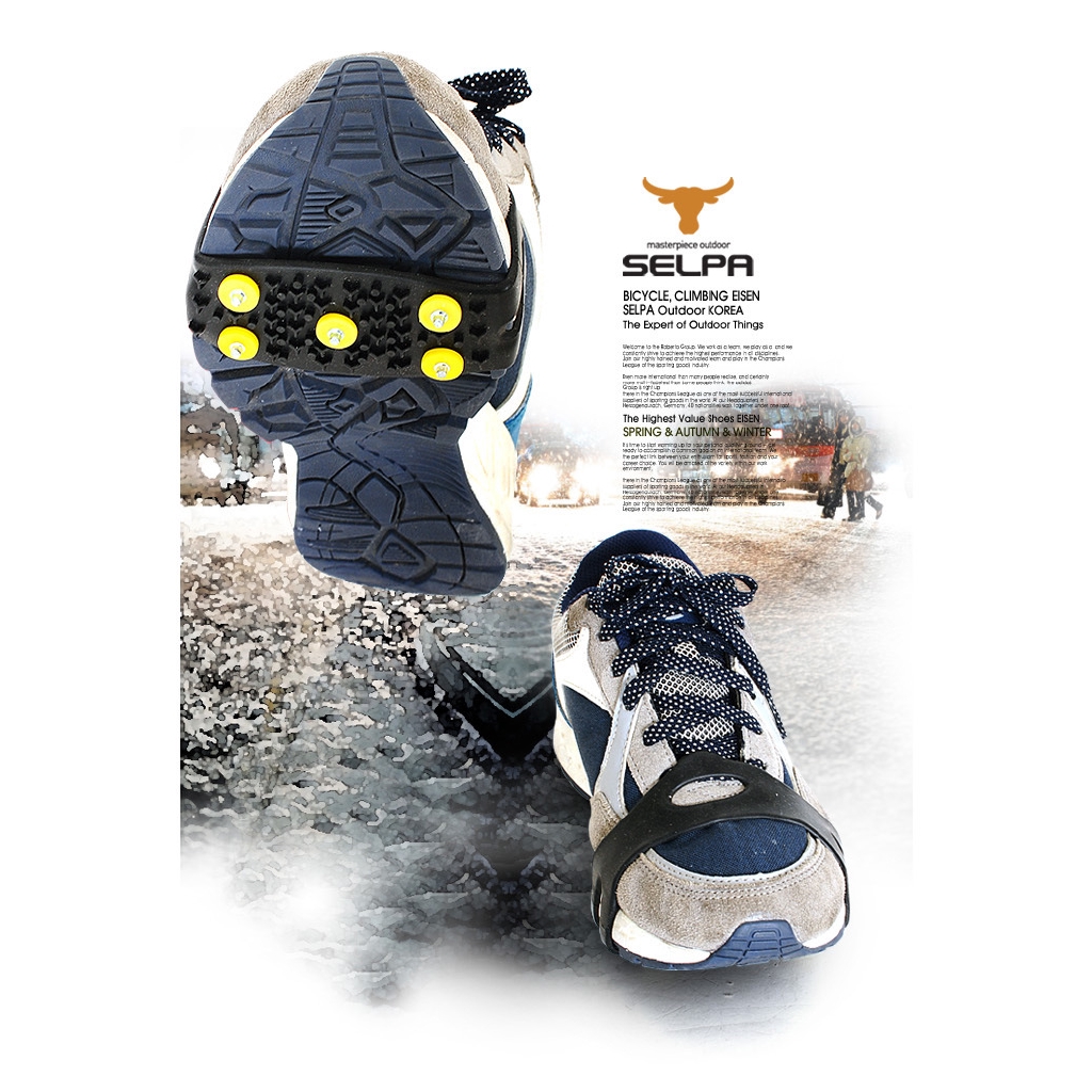 studded snow shoes