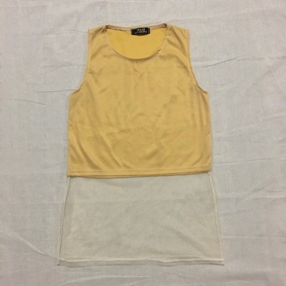 เสื้อแขนกุด แต่งชีฟอง มือสองสภาพดีมาก