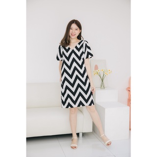 Mommade-ชุดให้นม เดรสให้นม zigzag balloon dress