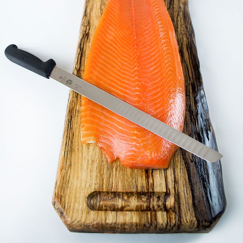 Victorinox Salmon Knife 30cm. Black มีดปลาแซลม่อน มีดแล่ปลา มีดแล่ปลาแซลม่อน - KV76
