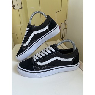 รองเท้าผ้าใบ Vans size37