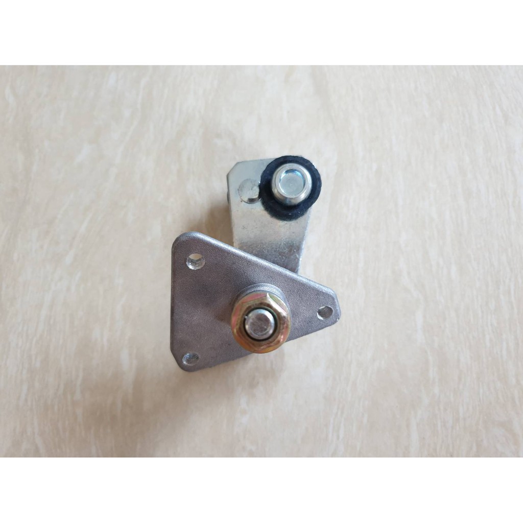 ตุ๊กตาขาปัดน้ำฝน TOYOTA TIGER,D4D ข้างLH ราคาตัวละ 250 บาท