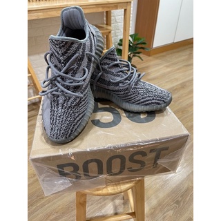 Yeezy Boost 350 V2 size9.5UK มือ2 สภาพนางฟ้ามาก