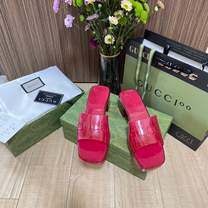 รองเท้า เกsด 3500 รีบด่วนหมดไวมาก สินค้าใหม่แต่กาวเสื่อมไปติดเองจ้าเพราะขายขาดทุนแล้ว แถมฟรีอุปกรณ์ครบเซ็ต