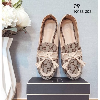 รองเท้าคัชชูกุชชี่พร้อมส่ง
