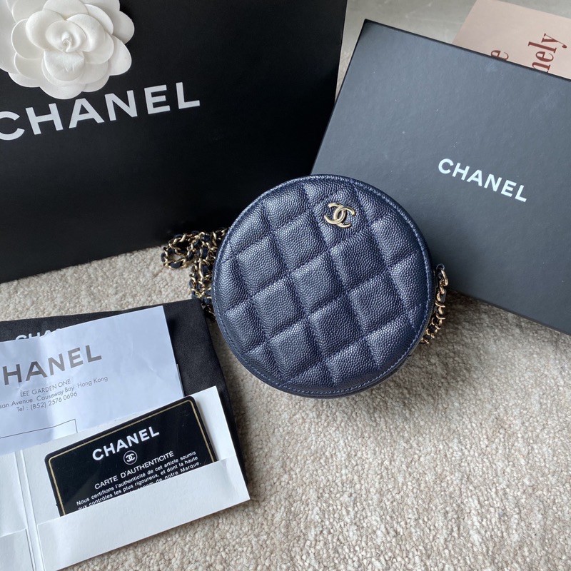 Super new ‼️ Chanel round bag caviar crossbody  holo28 สีน้ำเงินเข้ม สภาพสวยเป้ะ ใหม่มากค่ะ ใช้น้อย น่ารักสุดๆเลย