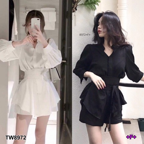 TwinsShopVip พร้อมส่ง TW8972 Set 2 ชิ้น เสื้อแขนตุ๊กตา + กางเกงขาสั้น + สายผูกเอว