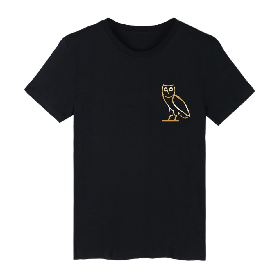 Alimoo Men & Cotton T-shirtGolden พิมพ ์ OVOXO เสื ้ อแขนสั ้ นขนาดใหญ ่ 4XL 1489C 392386