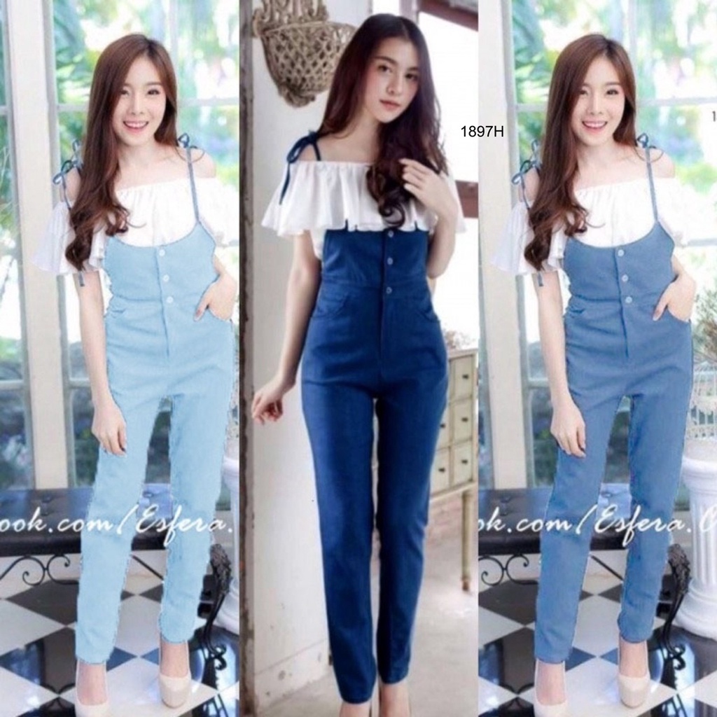 S1897 Set 2 ชิ้น ชุดเอี๊ยม ผ้าสียีนส์เทียมขายาว พร้อม เสื้อเปิดไหล่สีขาว Set of 2 pieces,  💚พร้อมส่ง
