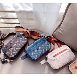 Coach 89084 Academy Crossbody With Horse &amp; Carriage Print Women Men กระเป๋ากล้อง