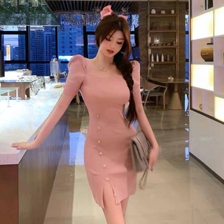 Maze*พร้อมส่ง*เดรสรัดรูป แขนตุ็กตา ตกแต่งด้วยกระดุมทอง หรูหราดูแพงมาก(302)