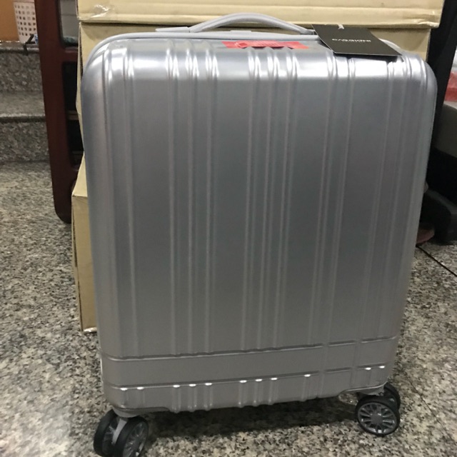 กระเป๋าเดินทาง20” CAGGIONI
