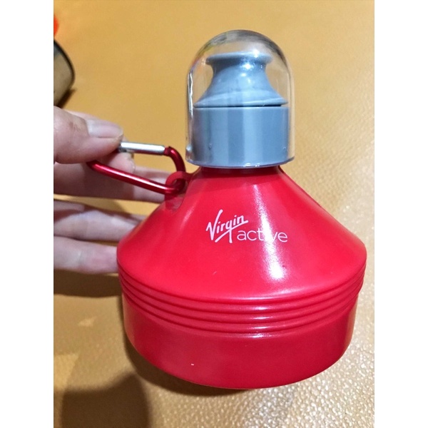กระบอกน้ำพับได้ virgin active