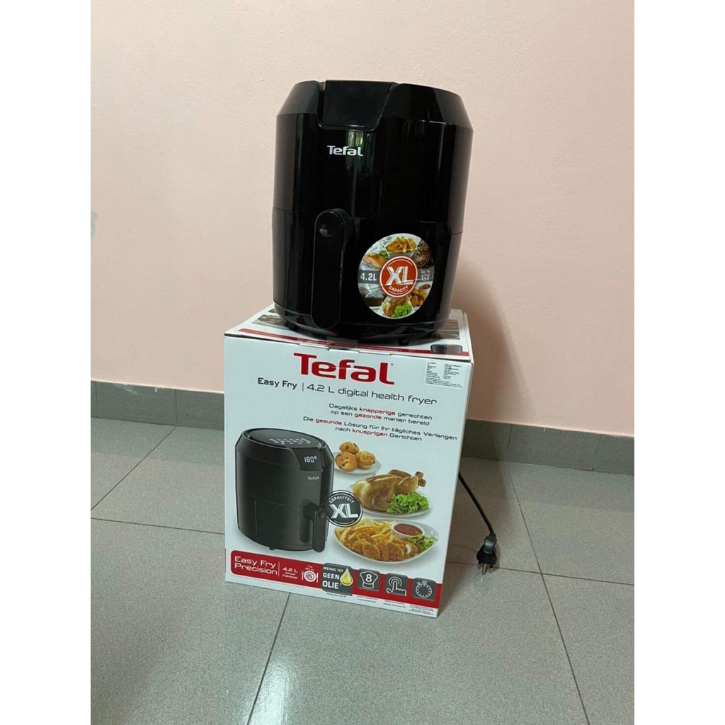 [มือสอง] Tefal หม้อทอดไร้น้ำมัน เพื่อสุขภาพ 4.2 L รุ่น EY401866