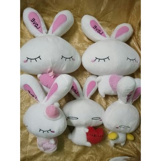 ตุ๊กตามือสอง ญี่ปุ่น กระต่ายเลิฟ ขนาด 9 นิ้ว ราคา 100 บาท , 15 นิ้ว ราคา 200 บาท