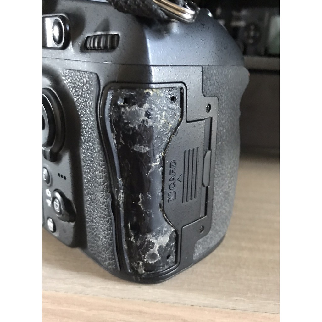 Nikon D810 ยางปิดช่อง CF การ์ด