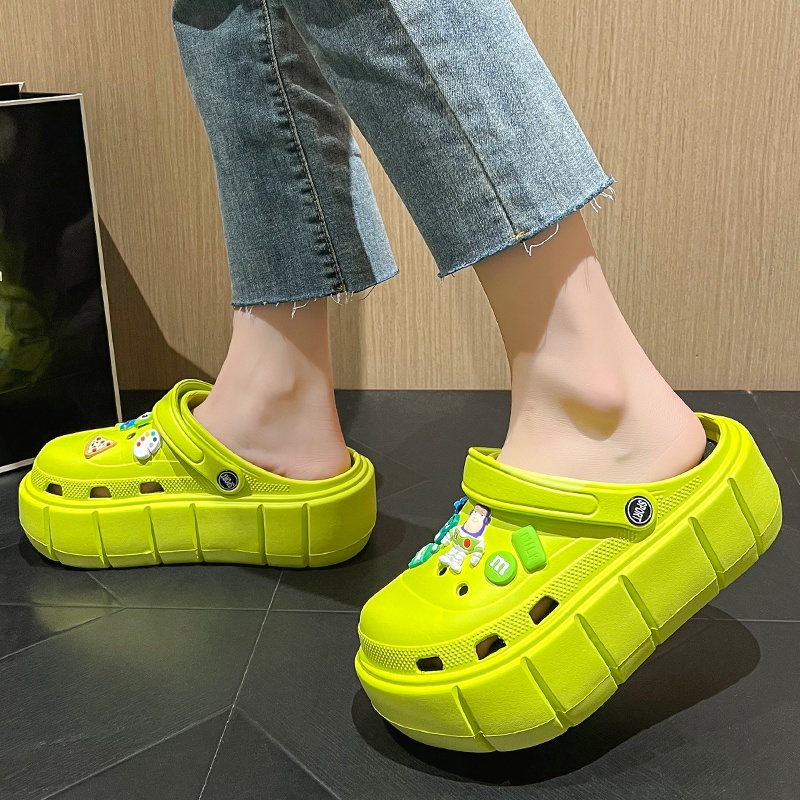 Earth พร้อมส่ง รองเท้าหัวโต crocs รองเท้าหัวโตผู้หญิง การ์ตูนพื้นสูง 2. ...