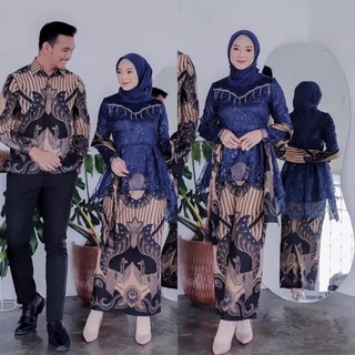 ชุดคู่รัก สีกรมท่า KALEENA