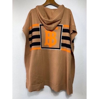 เสื้อโค้ท Burberry Carla Hooded Tb Monogram Woolสวยมากก ผ้าหนา นุ่มมือ ละมุนผิว งานดีสุดนะคะ Size M - L