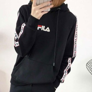 Fila Hoodie สีดำแถบlogo งาน Outlet **ส่งฟรีลงทะเบียน**