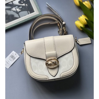 รุ่นใหม่สีครีม สวยมากกกNEW COACH GEORGIE SADDLE BAG IN SIGNATURE CANVAS