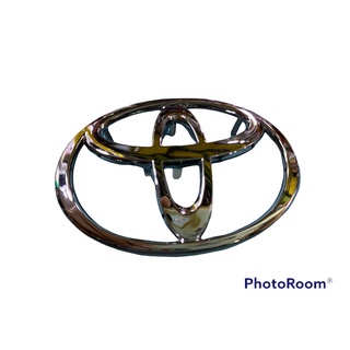 TOYOTA โลโก้ logo แป้น แตร พวงมาลัย เงิน มีขา VIOS ALTIS FORTUNER REVO VIGO ROCCO PRIUS CAMRY 6.5 x 4.5 cm.