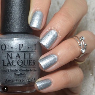 พร้อมส่ง OPI สี By the Light of the Moon สีเงินวิ้งๆ มีโฮโลแกรมห้าเหลี่ยม จาก Starlight Collection แท้ 💯%