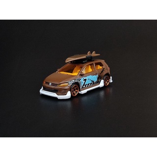 majorette volkswagen vw golf gti สีน้ำตาล