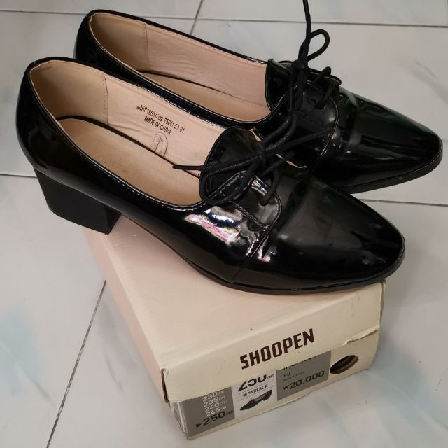 Shoopen รองเท้าคัดชู สีดำ USED