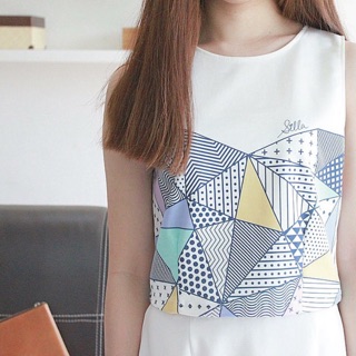 เสื้อแขนกุด PICASSO CROP♡