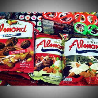 ช็อคโกแล็ตอัลมอนด์ ยูไนเต็ดอัลมอนด์เคลือบช็อคโกแลต( United almond )มี 3 รสชาติ สต็อกแน่นๆ⭕️⭕️