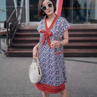 ชุดเดรสผ้าเนื้อดี ใส่สบาย มีโบว์ผูกน่ารักมาก