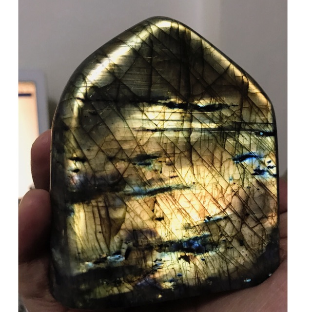 หินลาบราดอไรท์สีทอง Golden Labradorite (สีหายาก)